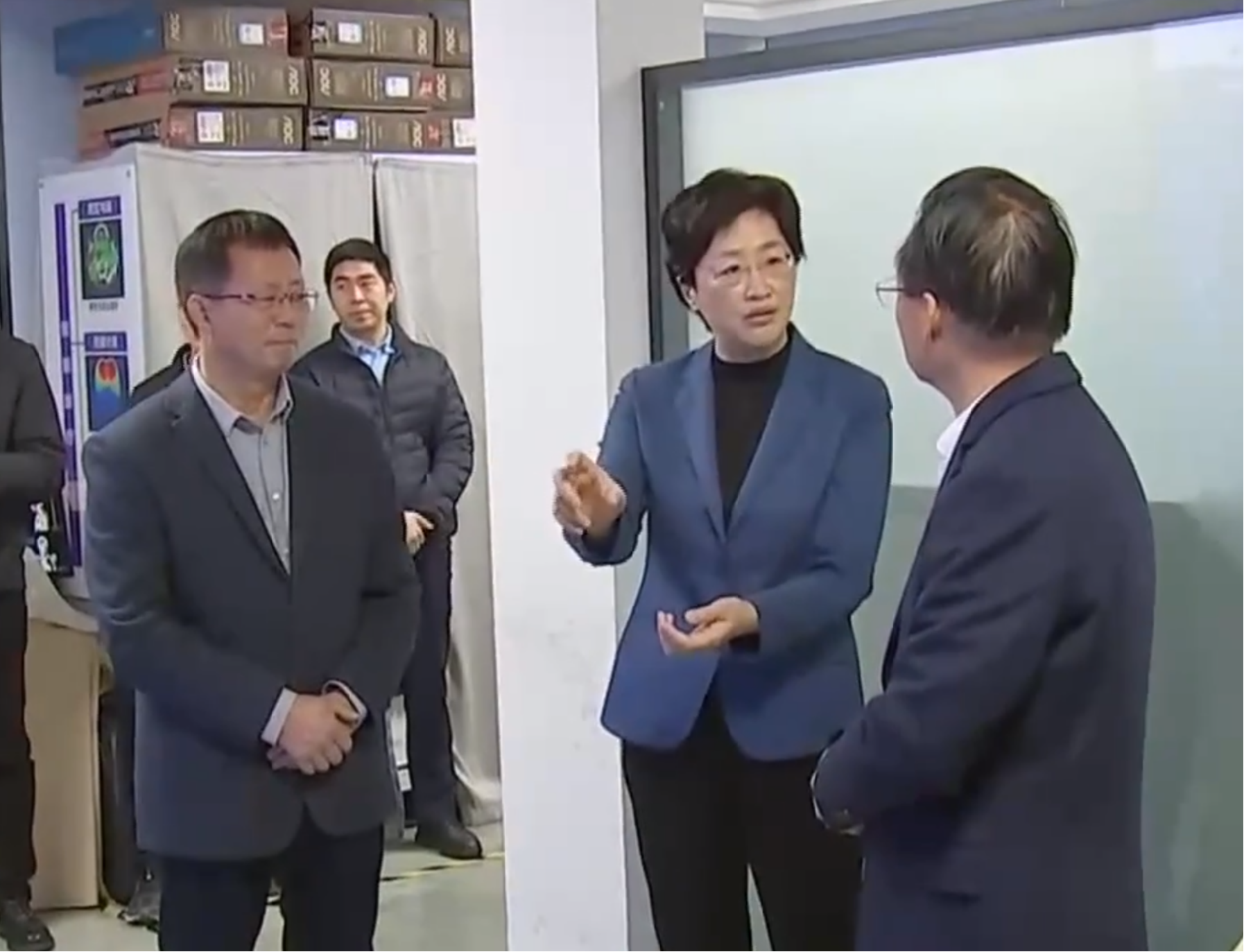 領(lǐng)導調(diào)研丨四川省委副書記、省長施小琳調(diào)研愛迦科技 深化改革，助企興企 進一步激發(fā)創(chuàng)業(yè)創(chuàng)新創(chuàng)造活力